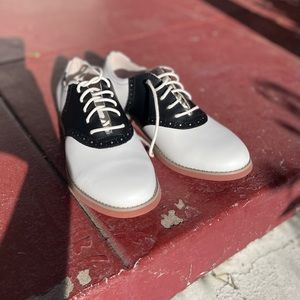 Women’s Oxfords